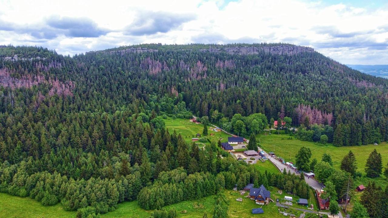 Zajazd Karlow Restauracja & Pokoje Goscinne Exterior foto